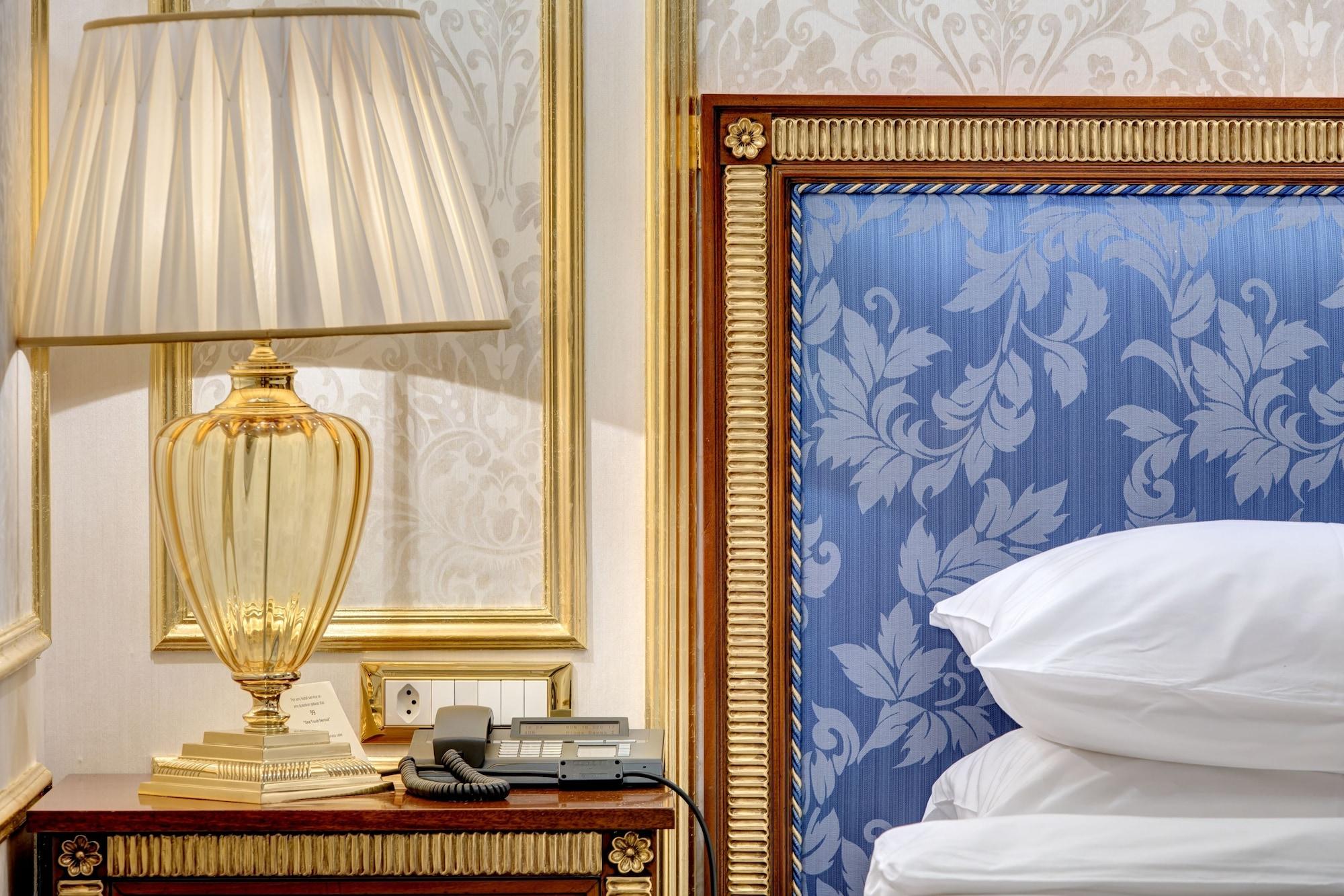 Hotel Flueela Davos - The Unbound Collection By Hyatt Exterior photo